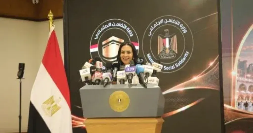 وزيرة التضامن تعلن تفاصيل إطلاق رحلات العمرة بأسعار عادلة