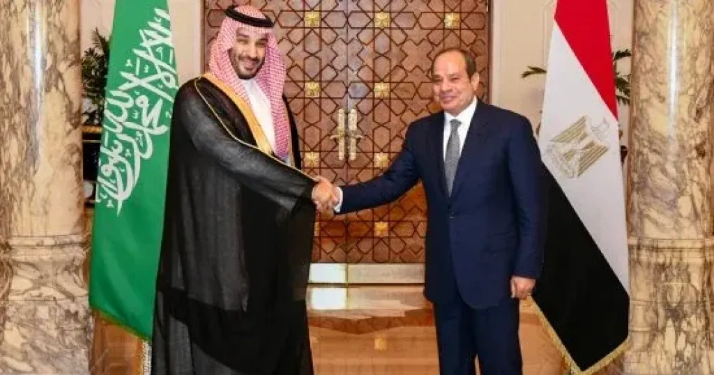 الرئيس السيسى وولى العهد السعودى يؤكدان ضمان حرية وأمن الملاحة بهرمز وباب المندب