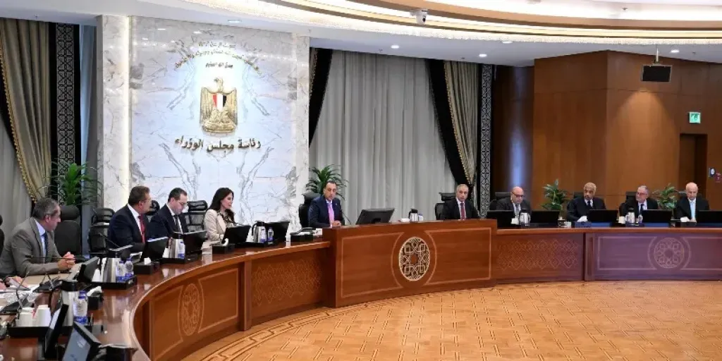 خلال لقائه بالمطورين العقاريين.. رئيس الوزراء يستكمل مناقشة مقترح مشروع قانون لتنظيم السوق العقارية