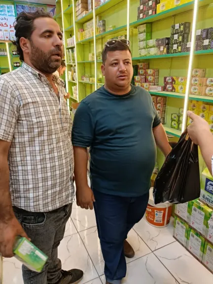 ضبط 1453 عبوة زيوت محركات وحلوى مجهولة المصدر بمدينة الفشن بمحافظة بني سويف