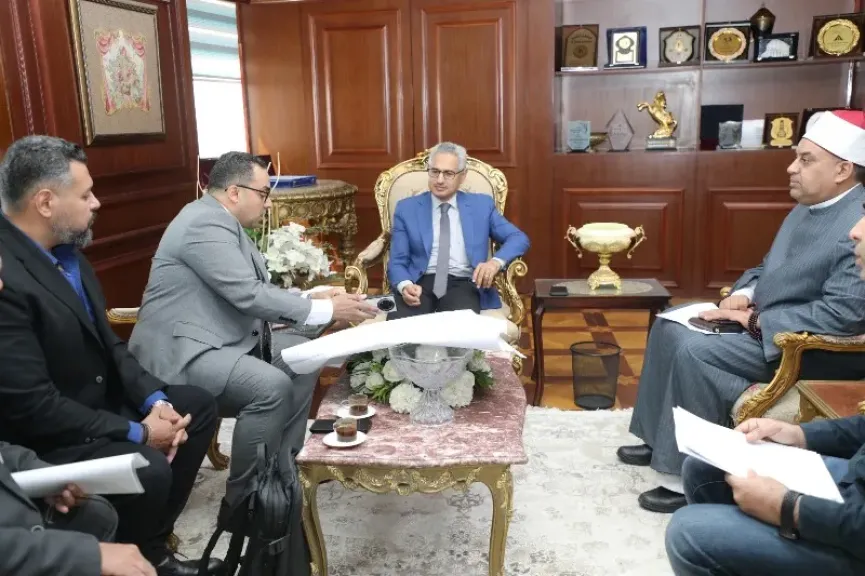 محافظ بني سويف ومساعد وزير الأوقاف يبحثان تطوير مسجد السيدة حورية