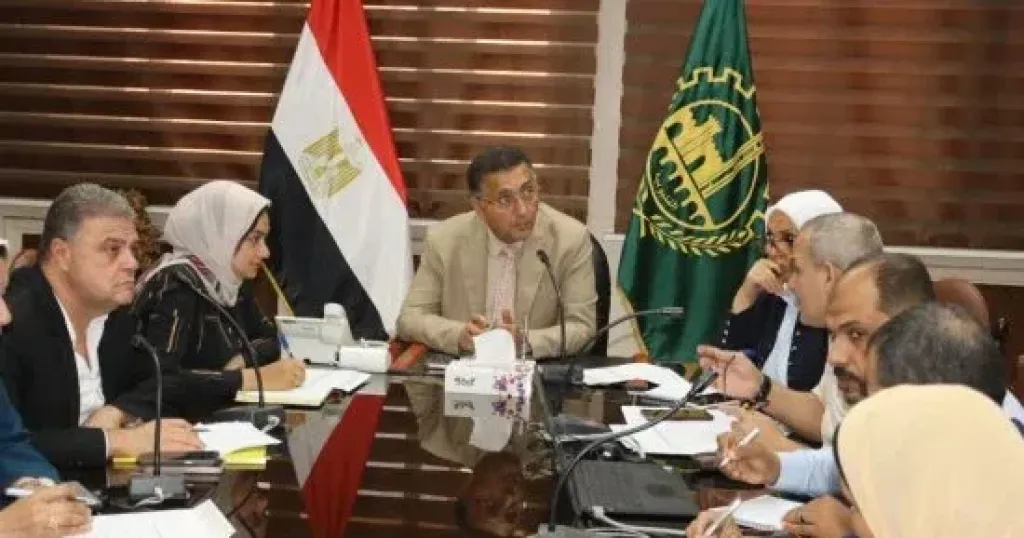محافظ القليوبية يوجه بسرعة طرح وترسية وبدء تنفيذ المشروعات بالخطة الاستثمارية