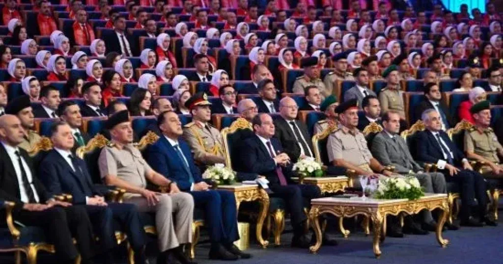 توجيه رئاسى باختيار عدد من الدارسين للحصول على زمالة كلية الدفاع الوطني بالأكاديمية العسكرية المصرية