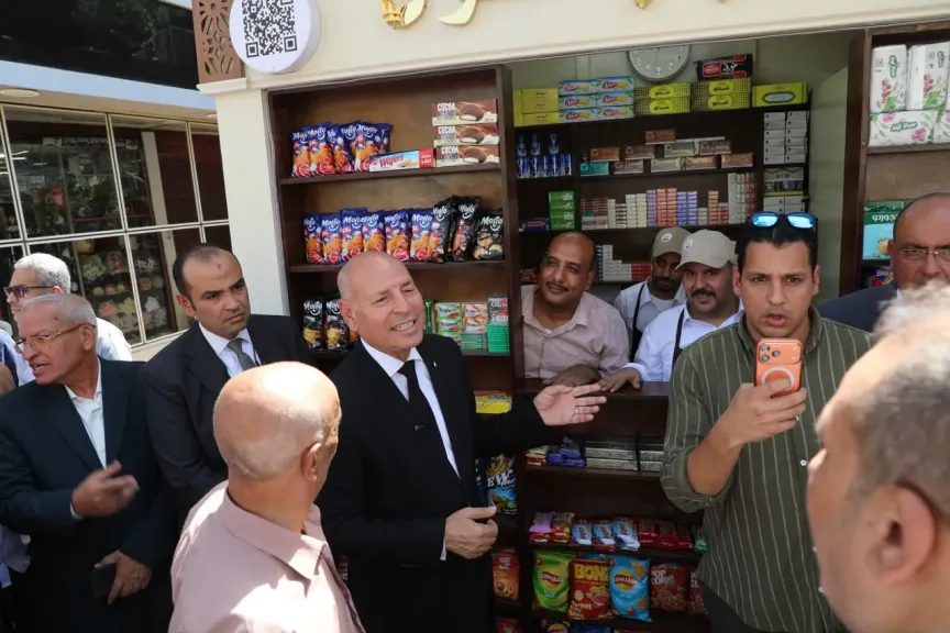 محافظ القاهرة: لن يتم إصدار أي تراخيص جديدة للأكشاك نهائياً.. والمنظومة الجديدة لتنظيم المرخص فقط