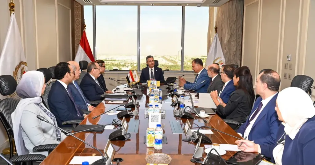 وزير التموين يبحث مع وفد البنك الإسلامي للتنمية والمؤسسة الدولية الإسلامية لتمويل التجارة التوسع في تمويل مشروعات استراتيجية