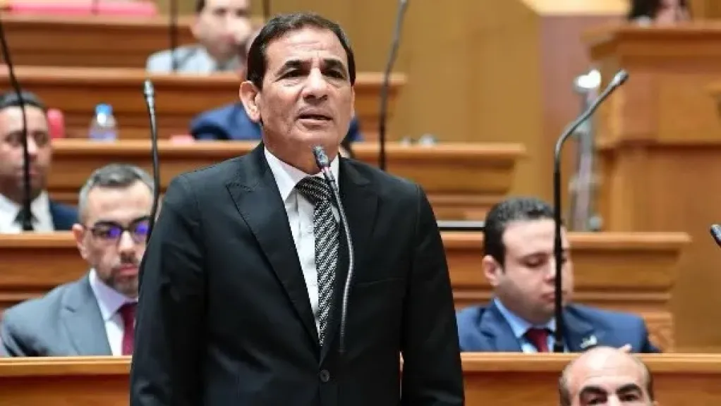 عبدالعليم داود يتقدم بسؤال  بشأن أزمة  حجز الوحدات السكنية للمصريين بالخارج