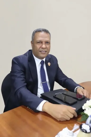 النائب محمد حمزة: الوعي الرقمي وحماية النشء مسؤولية مشتركة بين الدولة والأسرة والمجتمع