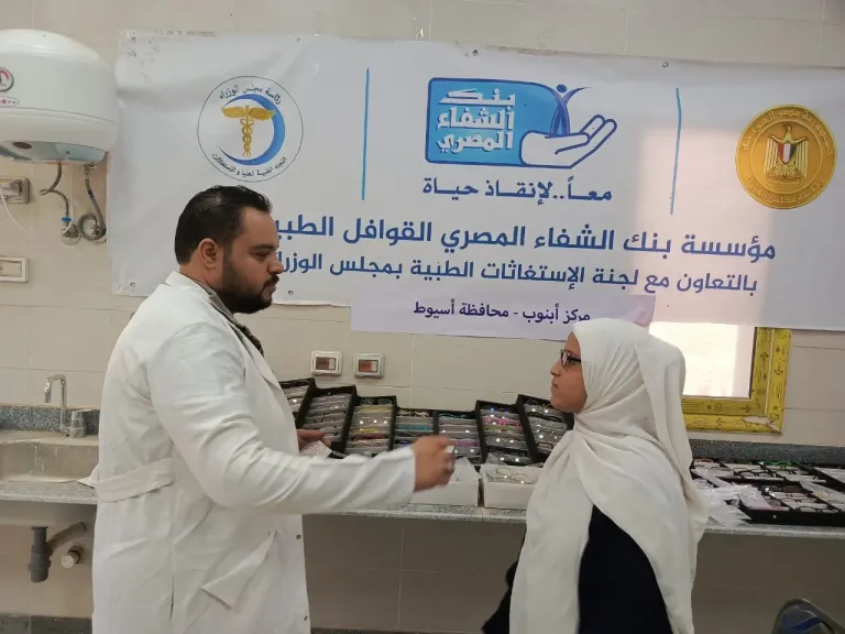 محافظ أسيوط: 3221 مستفيدًا من القافلة الطبية المجانية بالبداري وأبنوب