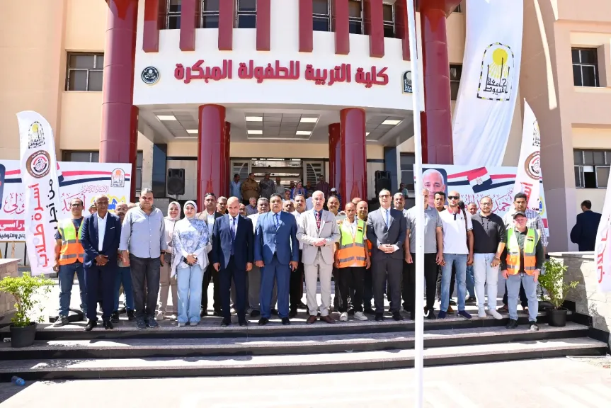 رئيس جامعة أسيوط يتفقد جاهزية كلية التربية للطفولة المبكرة لاستقبال العام الدراسي