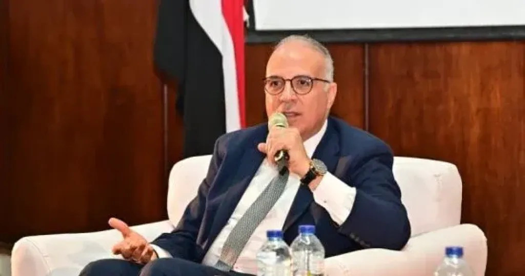 الرى: دراسة التوسع في زراعة المانجروف بمناطق البحر الأحمر لحماية الشواطئ