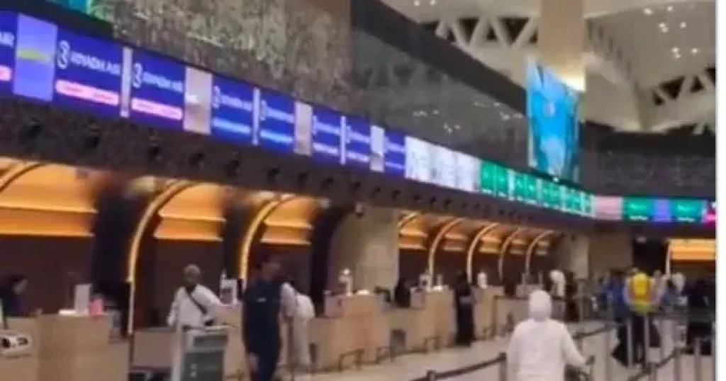 745 رحلة خلال 24 ساعة.. اعرف تفاصيل ما يحدث فى مطار الرياض