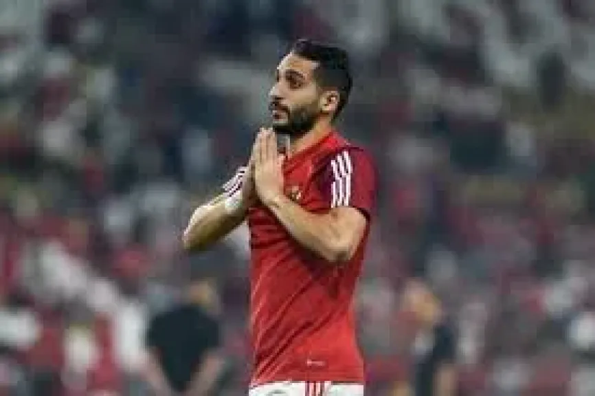 الأهلي يحسم المفاضلة في مركز الظهير الأيسر مبكرًا
