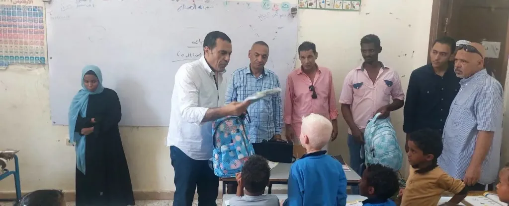 وكيل «تعليم البحر الأحمر» يتفقد مدارس «أبو رماد» لمتابعة انتظام الدراسة