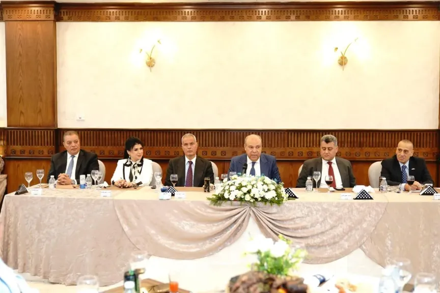 وزير الطيران: العلاقة بين «مصر للطيران» و«إير كايرو» تقوم على التكامل والتنسيق بما يخدم الطيران المدني