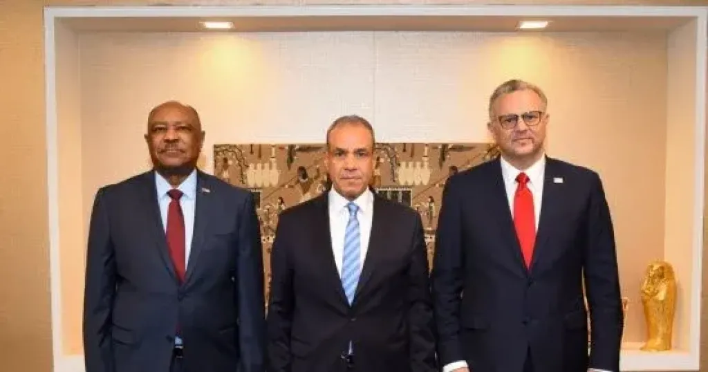 تأكيد مصري أمريكي سوداني على ضرورة التوصل لتسوية سياسية مستدامة بالسودان