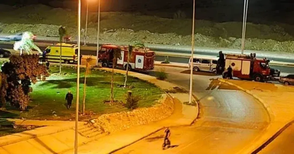 إنقاذ شاب هدد بإلقاء نفسه من أعلى عقار بالشيخ زايد