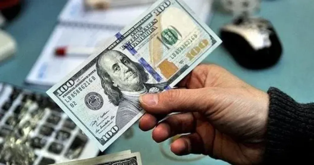 ثبات سعر الدولار مقابل الجنيه فى البنوك اليوم الإثنين 21-9-2026