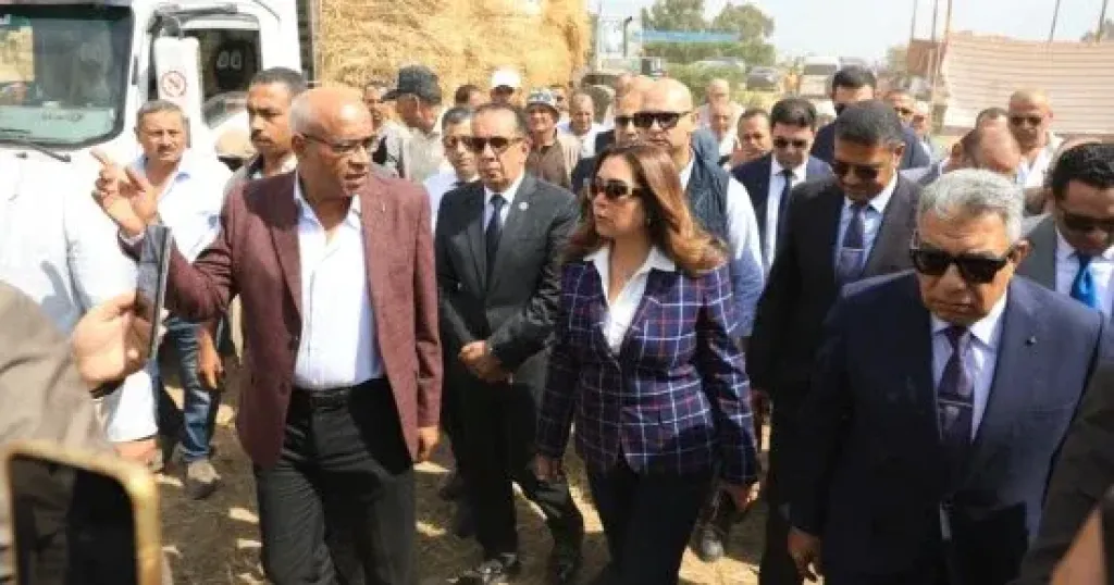 منال عوض توجه بتكثيف المتابعة لعمليات تجميع قش الأرز ومنع الحرق المكشوف