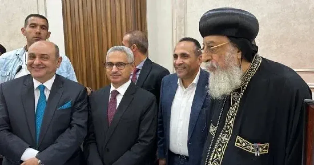 البابا تواضروس يختتم جولته الرعوية التاريخية بالصعيد بحضور محافظ بني سويف