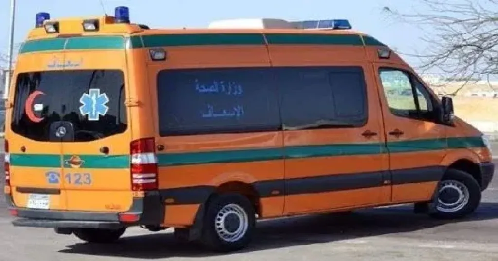 سقوط سيدة من عقار سكنى فى 15 مايو