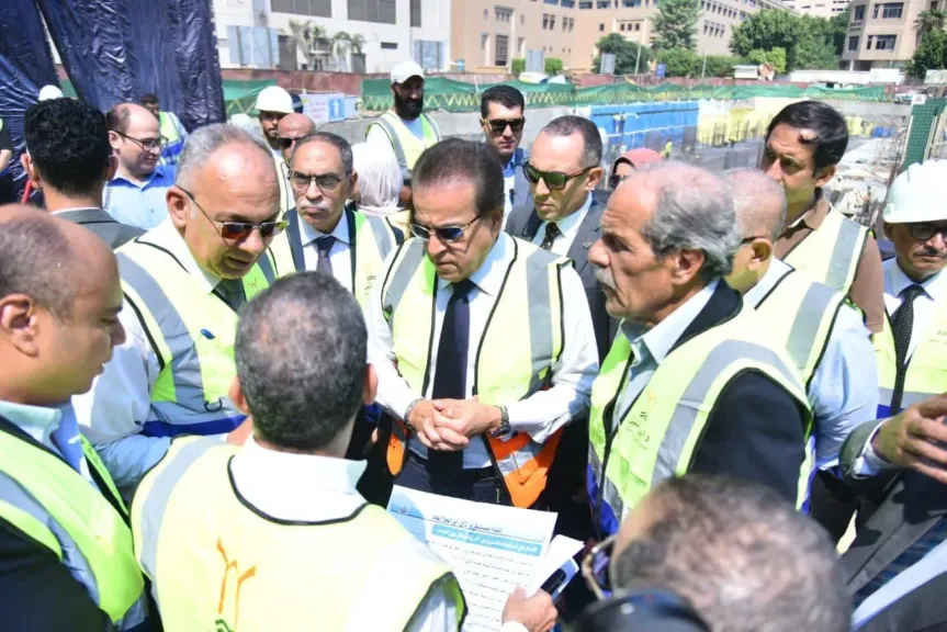 وزير الصحة يتفقد مشروعي مستشفى بولاق أبو العلا ومدينة النيل الطبية| صور
