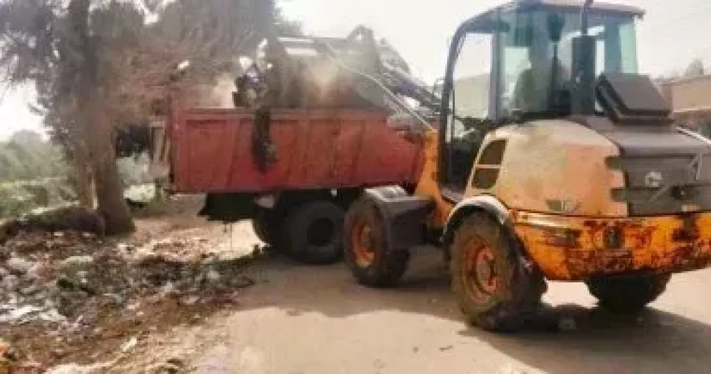 محافظ الغربية يتابع تكثيف أعمال النظافة ورفع 700 طن من بؤر المخلفات والتراكمات بمراكز ومدن وأحياء المحافظة