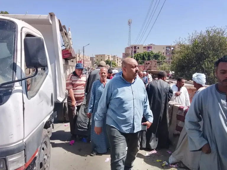 محافظ أسيوط: حملة مكثفة لرفع الإشغالات والتعديات من شوارع وميادين صدفا
