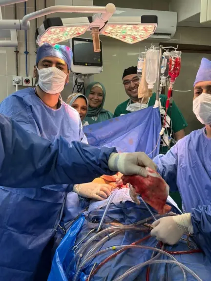 جراحة قلب عاجلة تنقذ أمًا حاملًا وجنينها من خطر شديد بمستشفيات جامعة بني سويف