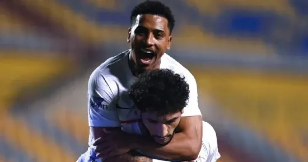 مشاركة عمرو ناصر وايشو والجفالى فى تدريبات الزمالك