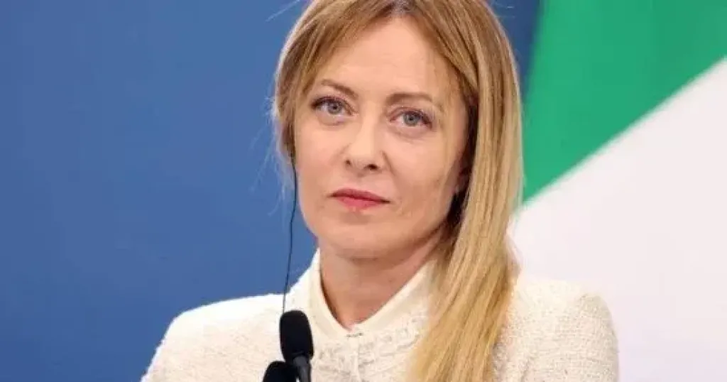 إيطاليا تقر مرسوما يحدد عدد الطلاب الأجانب ويحظر النقاب في المدارس