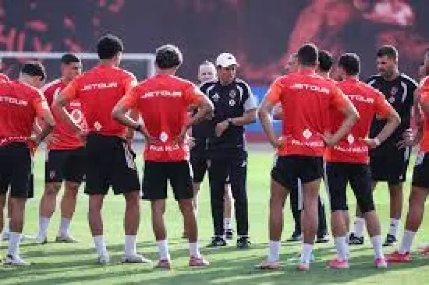 مران الأهلي، ”عموتة” يجتمع بالجهاز المعاون وتدريبات بدنية للاعبين