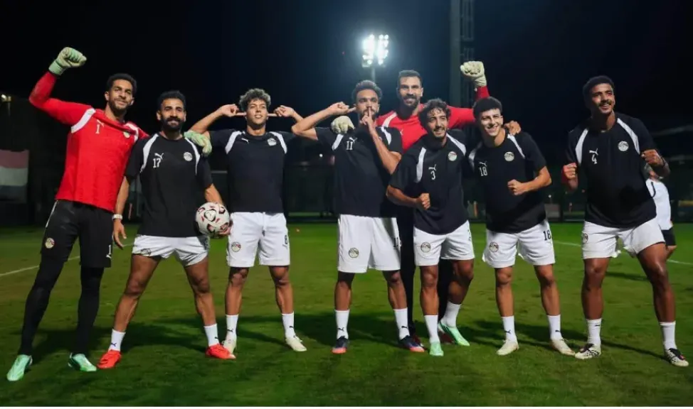 بدء الشوط الثاني من مباراة مصر وأنجولا