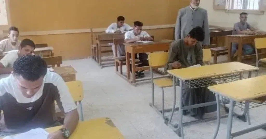 التعليم تحدد شروط العمل بكنترولات الشهادة الإعدادية للعام الدراسى 2026-2027