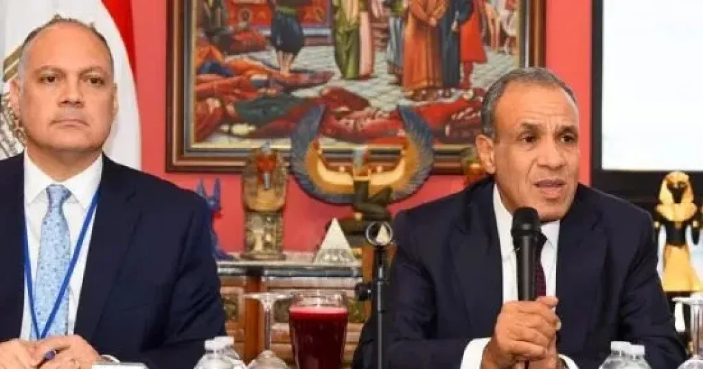 وزير الخارجية يلتقى أبناء الجالية المصرية فى نيويورك