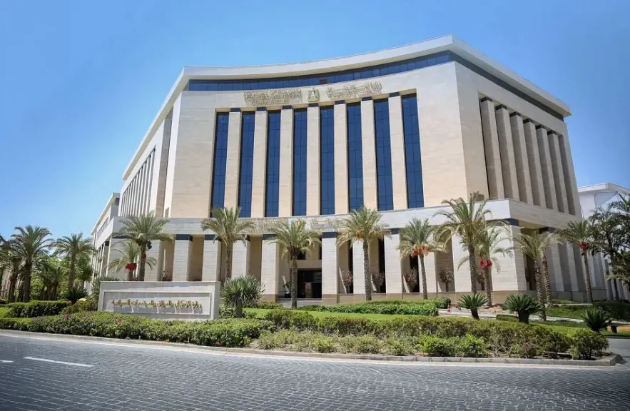 وزيرة الإسكان تصدر قرارات بإزالة مخالفات بناء بمدينة القاهرة الجديدة والساحل الشمالي الغربي