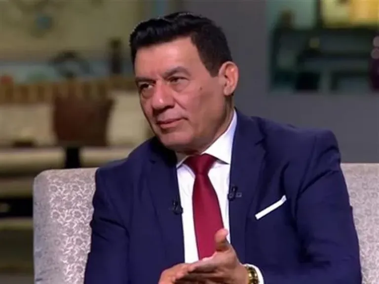 14 أكتوبر.. محاكمة الإعلامي مدحت شلبي بتهمة سب وقذف الكابتن محمود الخطيب
