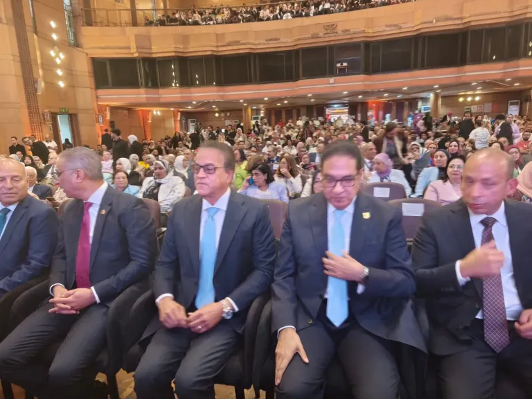 عميد طب قصر العيني: عمر القصر العيني 200 عام من مواجهة الأوبئة والكوارث.. ودائماً جاهز لخدمة المصريين