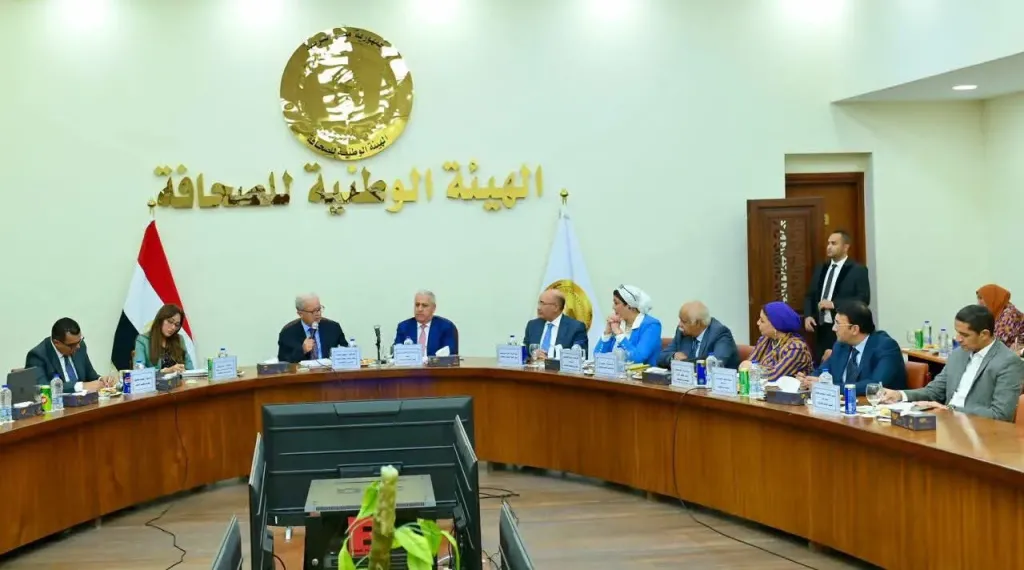 اجتماعان مع ”روز اليوسف” و”دار الهلال” بمقر ”الوطنية للصحافة” لبحث إعادة هيكلة المؤسسات الصحفية القومية وتعزيز استدامتها المالية