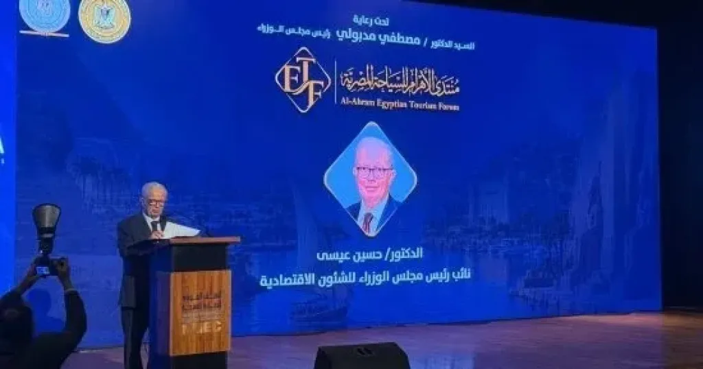 نائب رئيس الوزراء: السياحة صناعة متكاملة ونسعى لتعظيم القيمة الاقتصادية وليس الأعداد فقط
