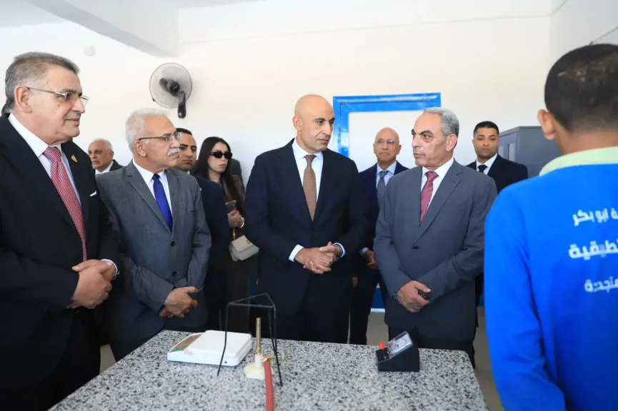 افتتاح مدرسة للتكنولوجيا التطبيقية والغاز والطاقة المتجددة بمدينة فايد بحضور وزير التعليم| صور