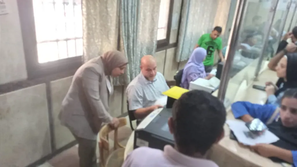 محافظ أسيوط: متابعة ميدانية للمركز التكنولوجي والإدارات المختلفة بالقوصية لرفع كفاءة