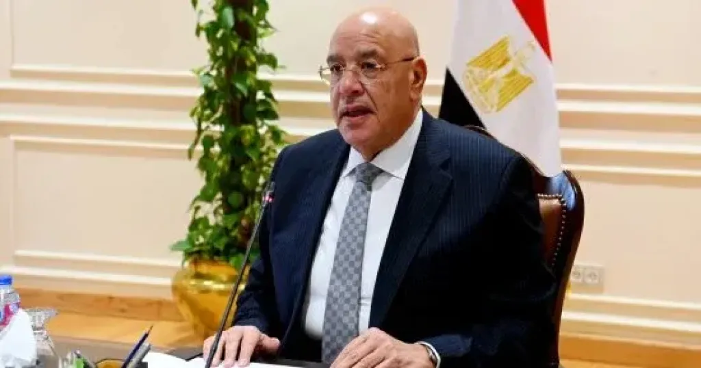 رئيس مجلس النواب يحضر عزاء المستشار أحمد الزند