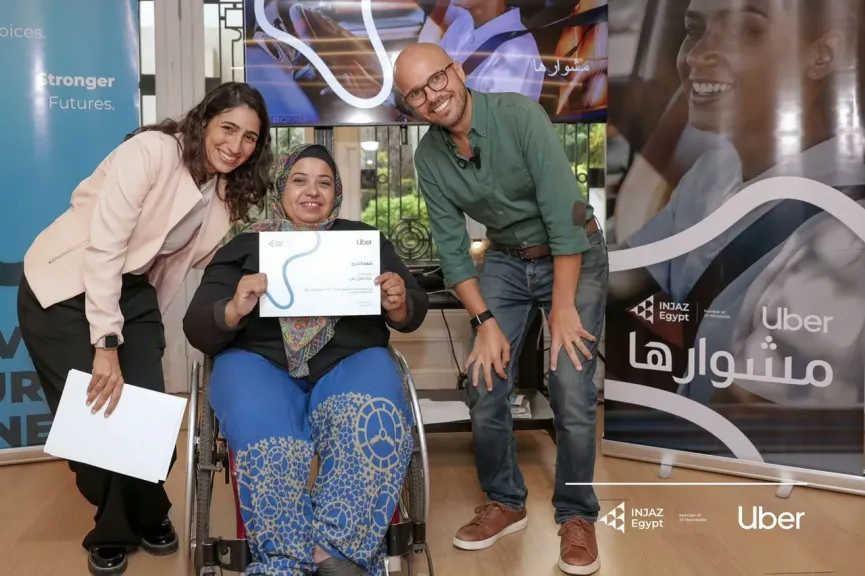 اختتام المرحلة الأولى من ”مشوارها”: ”أوبر” و”إنجاز مصر” تحتفلان بتمكين 60 سائقة