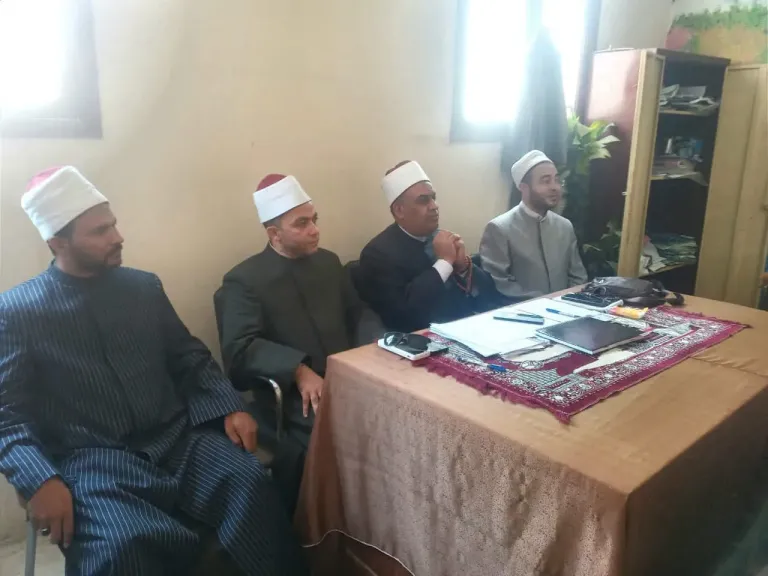 الأوقاف ببني سويف تراجع اختبارات المتقدمين للمركز الثقافي الإسلامي تأكيد على الانضباط والشفافية في التقييم