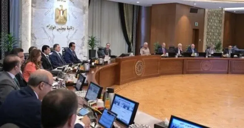بدء اجتماع الحكومة الأسبوعى لمناقشة عدد من الملفات وقرار العمل عن بعد