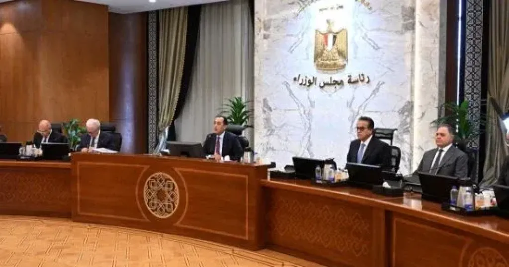 مدبولي يشيد بلقاء الرئيس بالوزراء والمحافظين: تقليد مهم لاستعراض مختلف الملفات