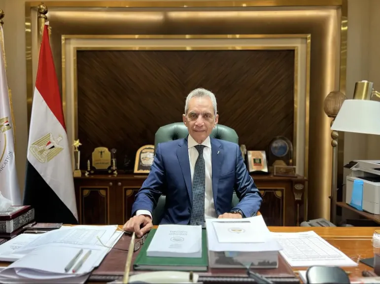 وزير المجالس النيابية يثمن التنسيق والدعم المتواصل بين السلطتين التنفيذية والتشريعية