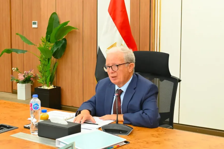 الدكتور حسين عيسى: المشروع القومي لتطوير ”الغزل والنسيج” يمثل نقلة نوعية بالصناعة وتعظيم القيمة المضافة