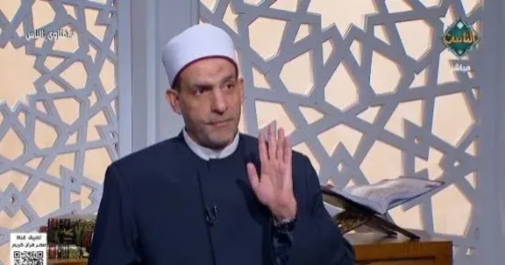 هل نشر صور المتوفى للدعاء جائز؟.. أمين الفتوى يحذر من هذه الحالة