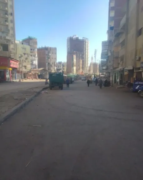 حملات مكبرة لرفع إشغالات السوق الأسبوعي العشوائي في فاقوس شرقية